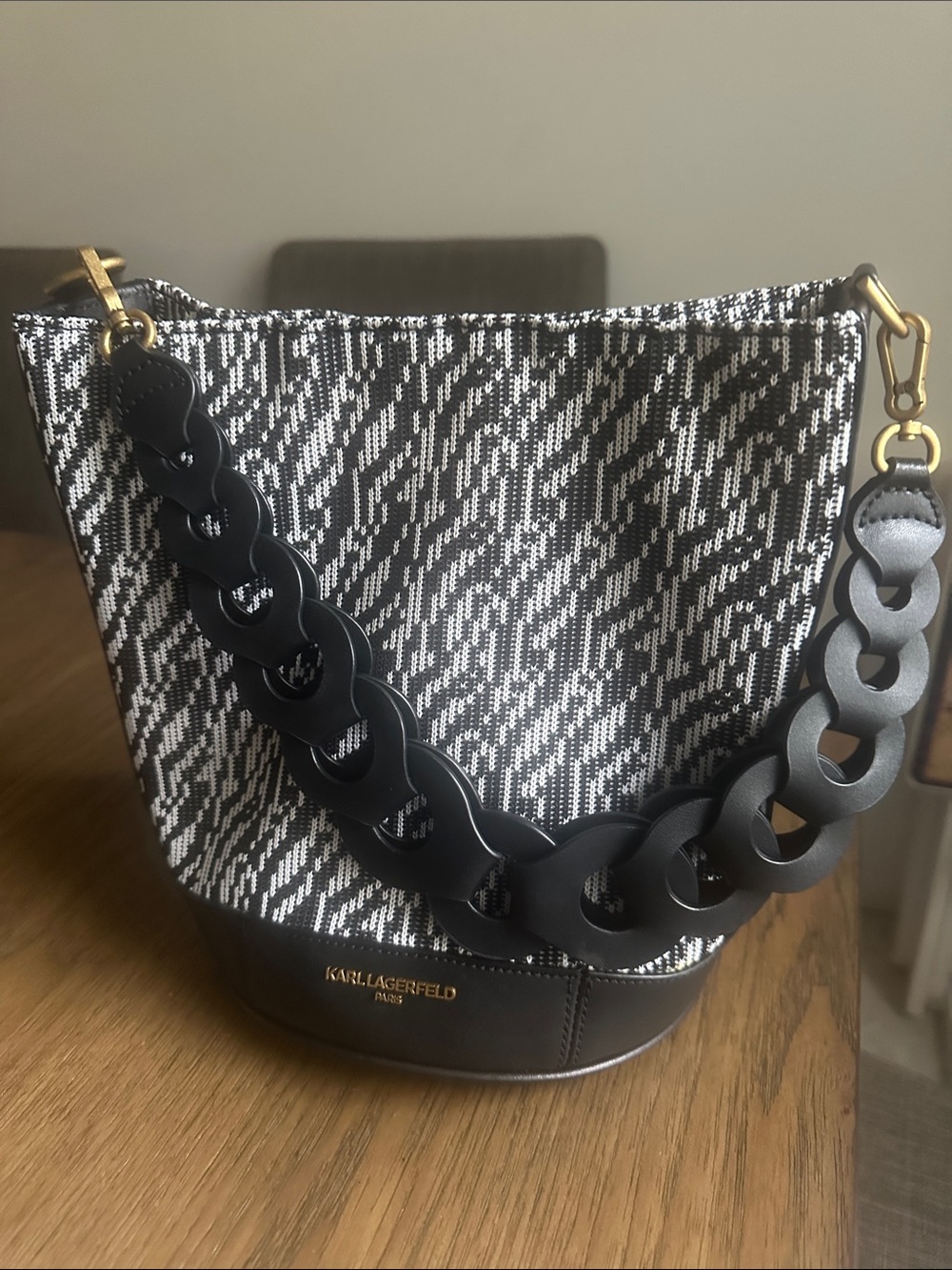 Karl Lagerfeld Black & White Knit Bucket Bag with Chunky Chain Strap